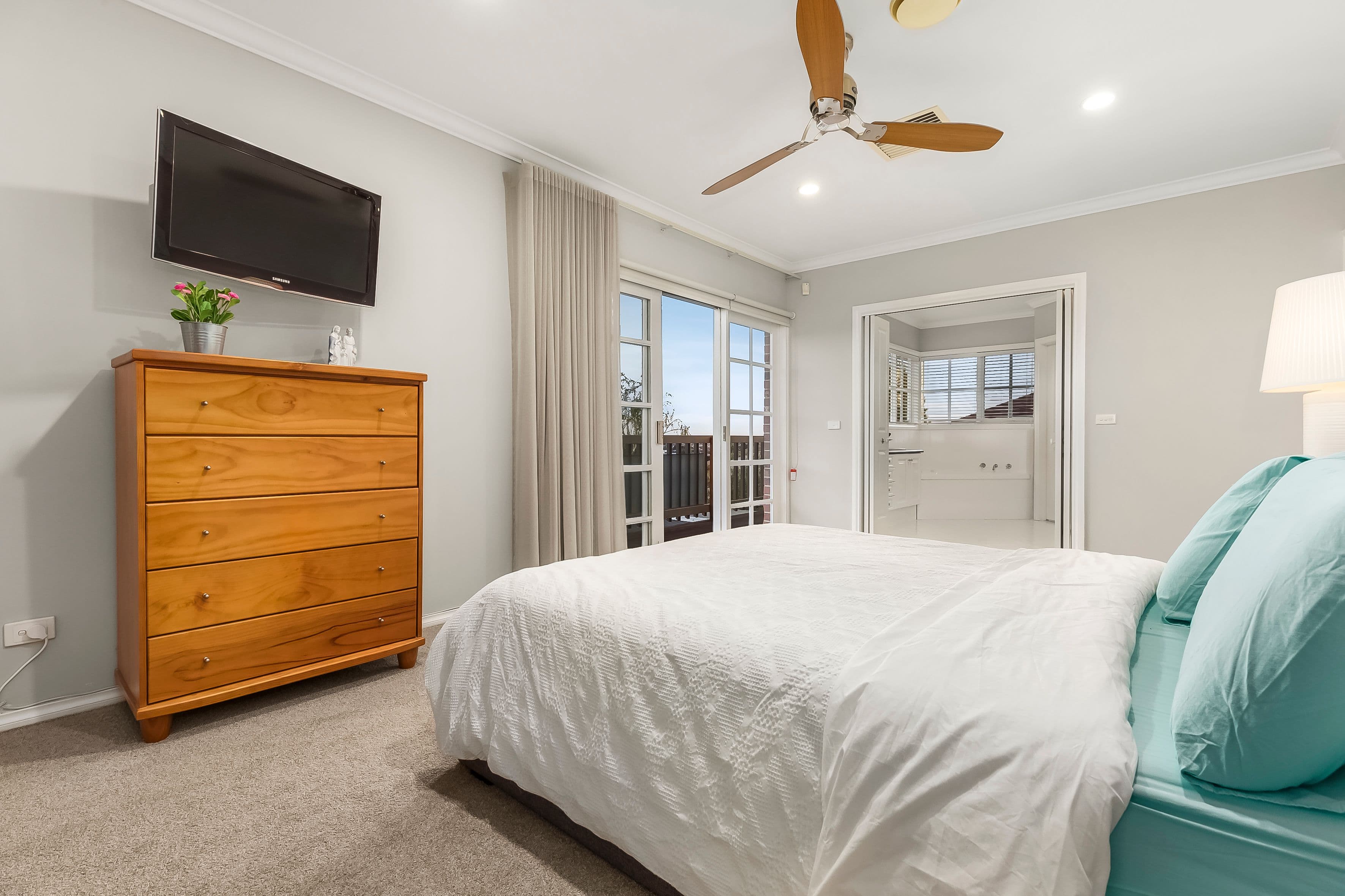 9 Feathertop Rise, Wheelers Hill VIC 3150, Wheelers Hill - Thumbnail 5