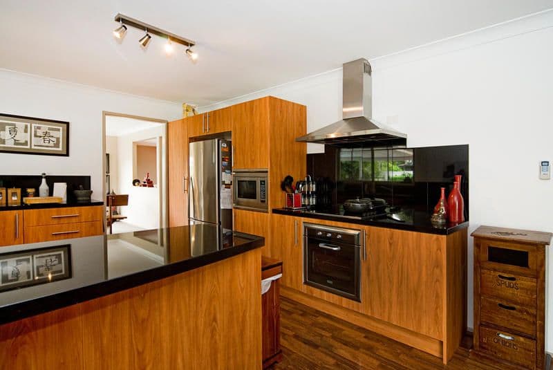 220 Bayview Street, RUNAWAY BAY QLD 4216, Runaway Bay - Thumbnail 6