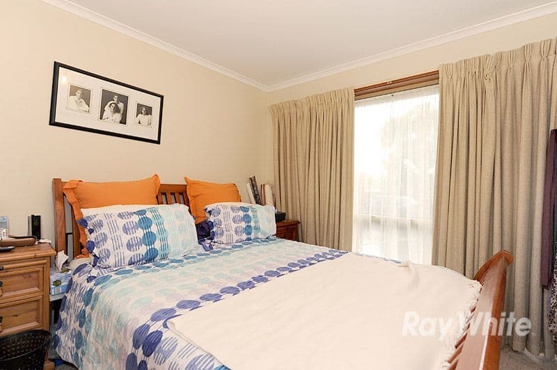 17 Florence Avenue, BERWICK VIC 3806, Berwick - Thumbnail 5
