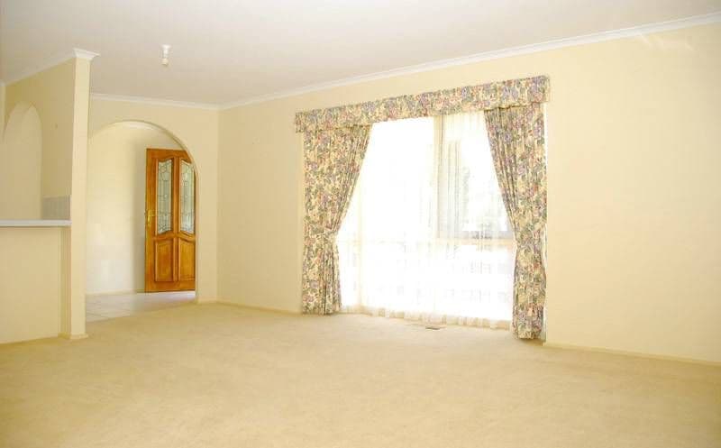 6 Foulds Court, BERWICK VIC 3806, Berwick - Thumbnail 2