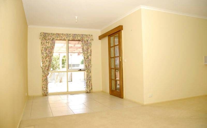 6 Foulds Court, BERWICK VIC 3806, Berwick - Thumbnail 4