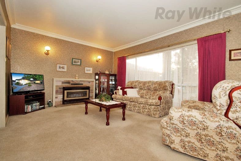 8 BARTLETT Avenue, Croydon VIC 3136, Croydon - Thumbnail 2