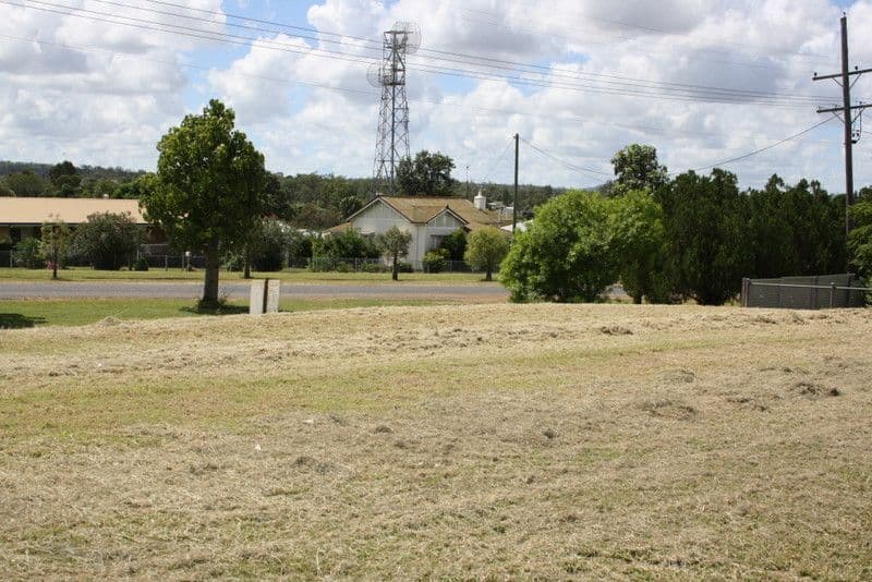 66 Leichhardt Street, Mundubbera QLD 4626, Mundubbera - Thumbnail 2