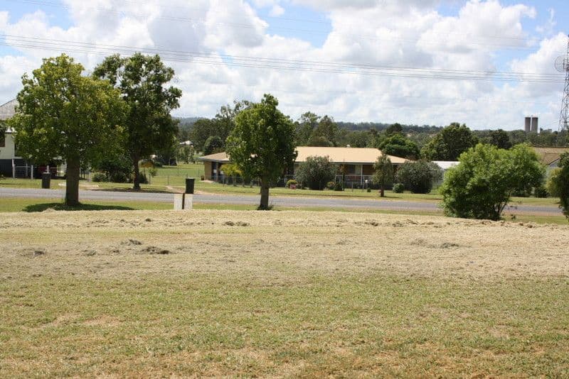 66 Leichhardt Street, Mundubbera QLD 4626, Mundubbera - Thumbnail 3