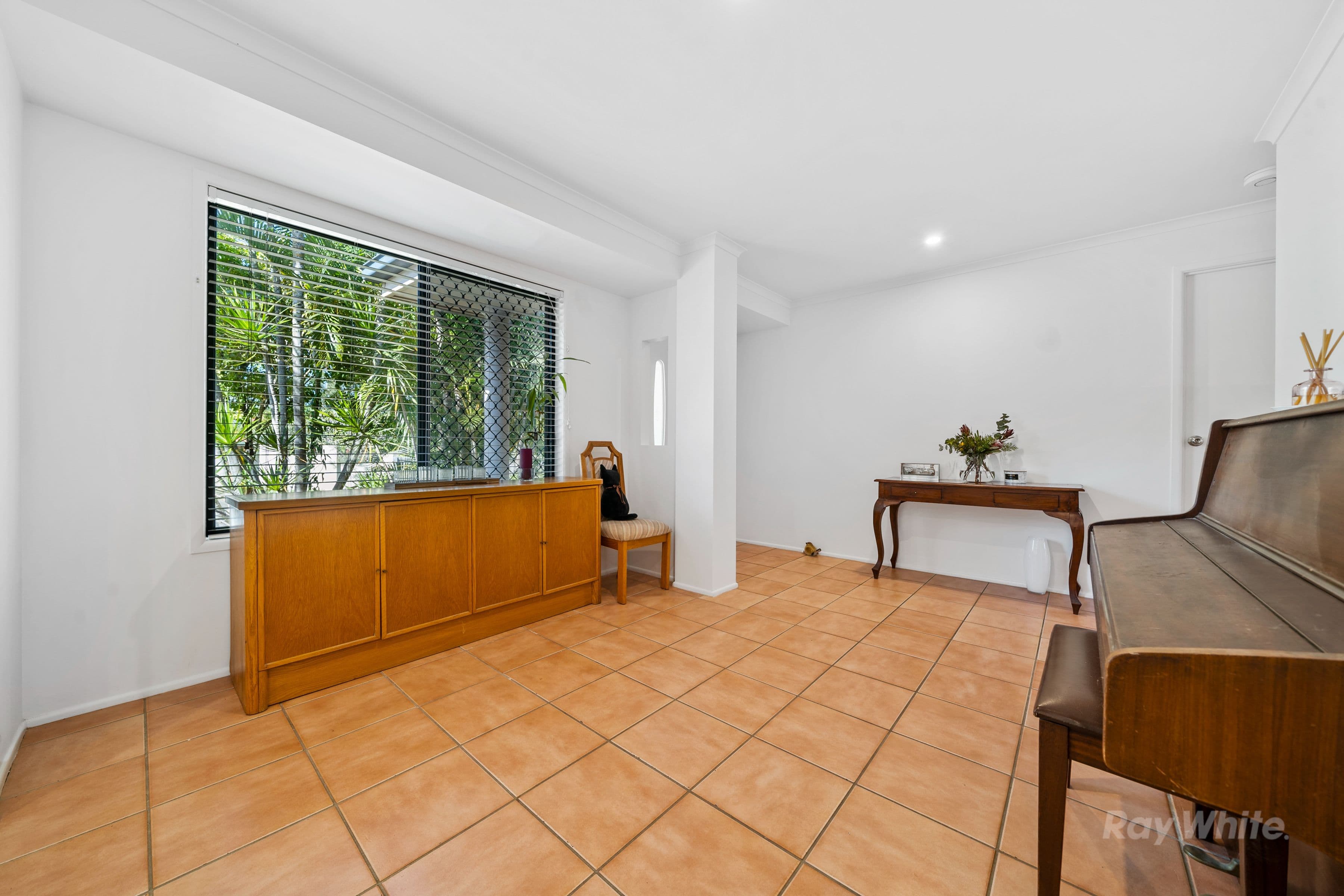76 Glenvale Street, Cornubia QLD 4130, Cornubia - Thumbnail 4