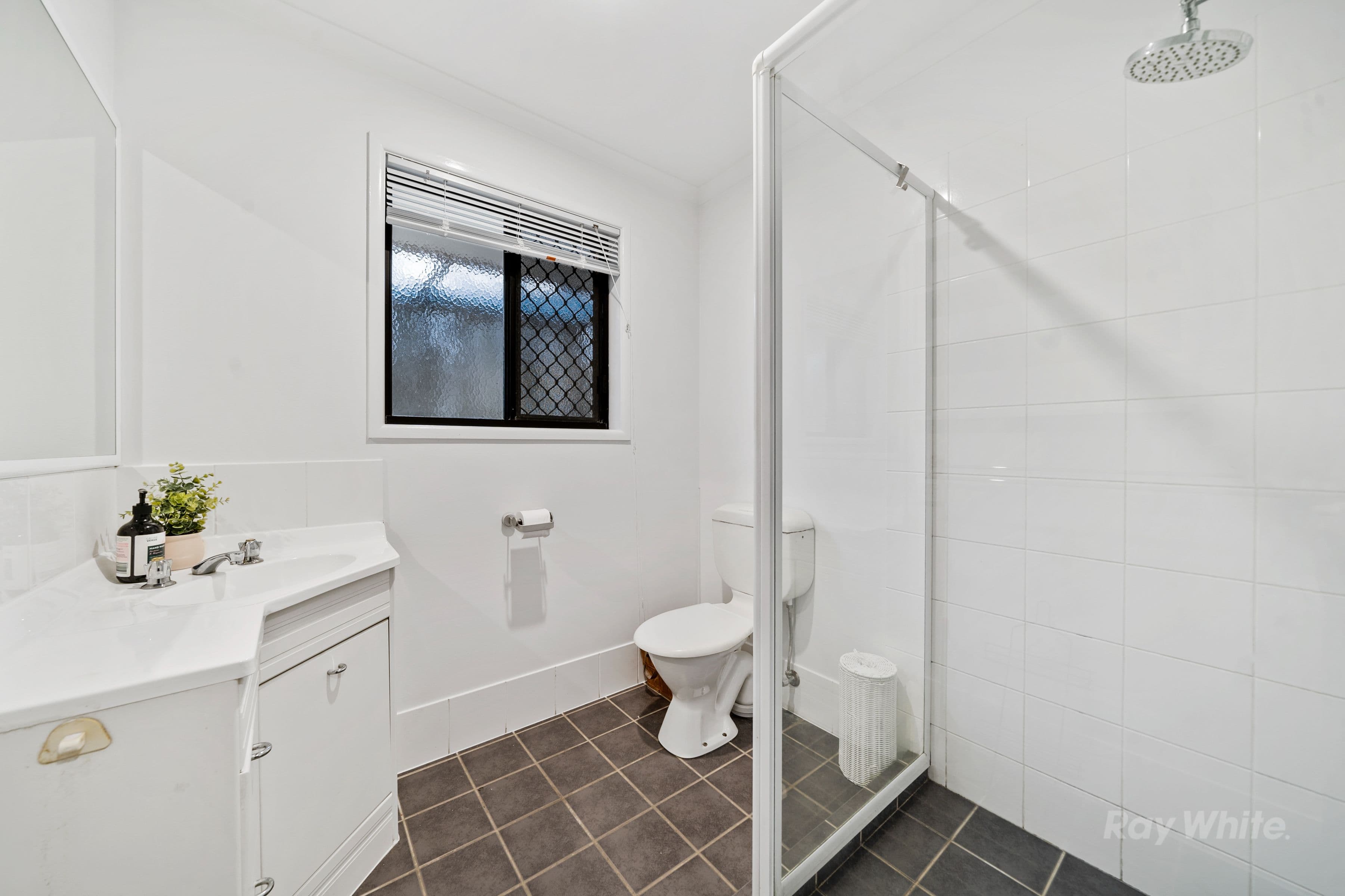 76 Glenvale Street, Cornubia QLD 4130, Cornubia - Thumbnail 7