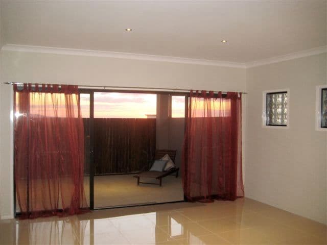 13 Wigan Avenue, HIGHFIELDS QLD 4352, Highfields - Thumbnail 4
