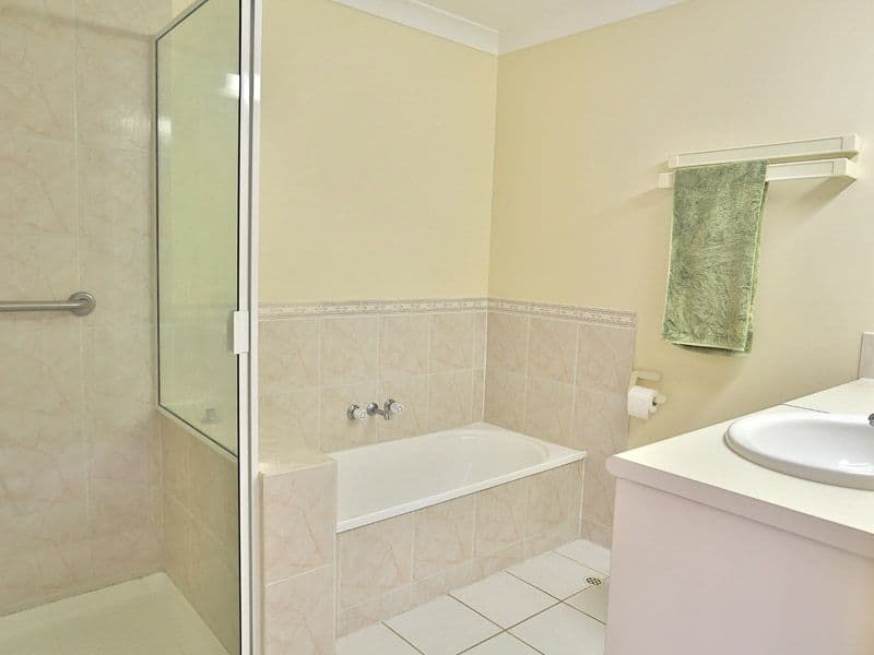 46 Albany Creek Road, ASPLEY QLD 4034, Aspley - Thumbnail 6