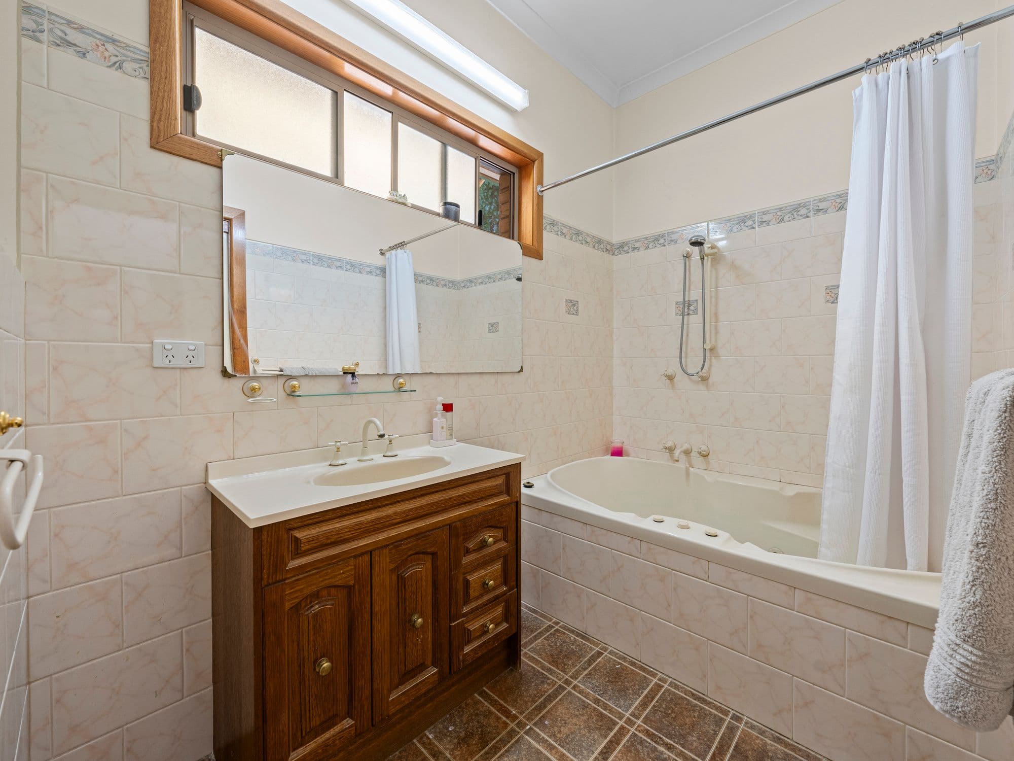 1 Stewart Street, Benalla VIC 3672, Benalla - Thumbnail 8