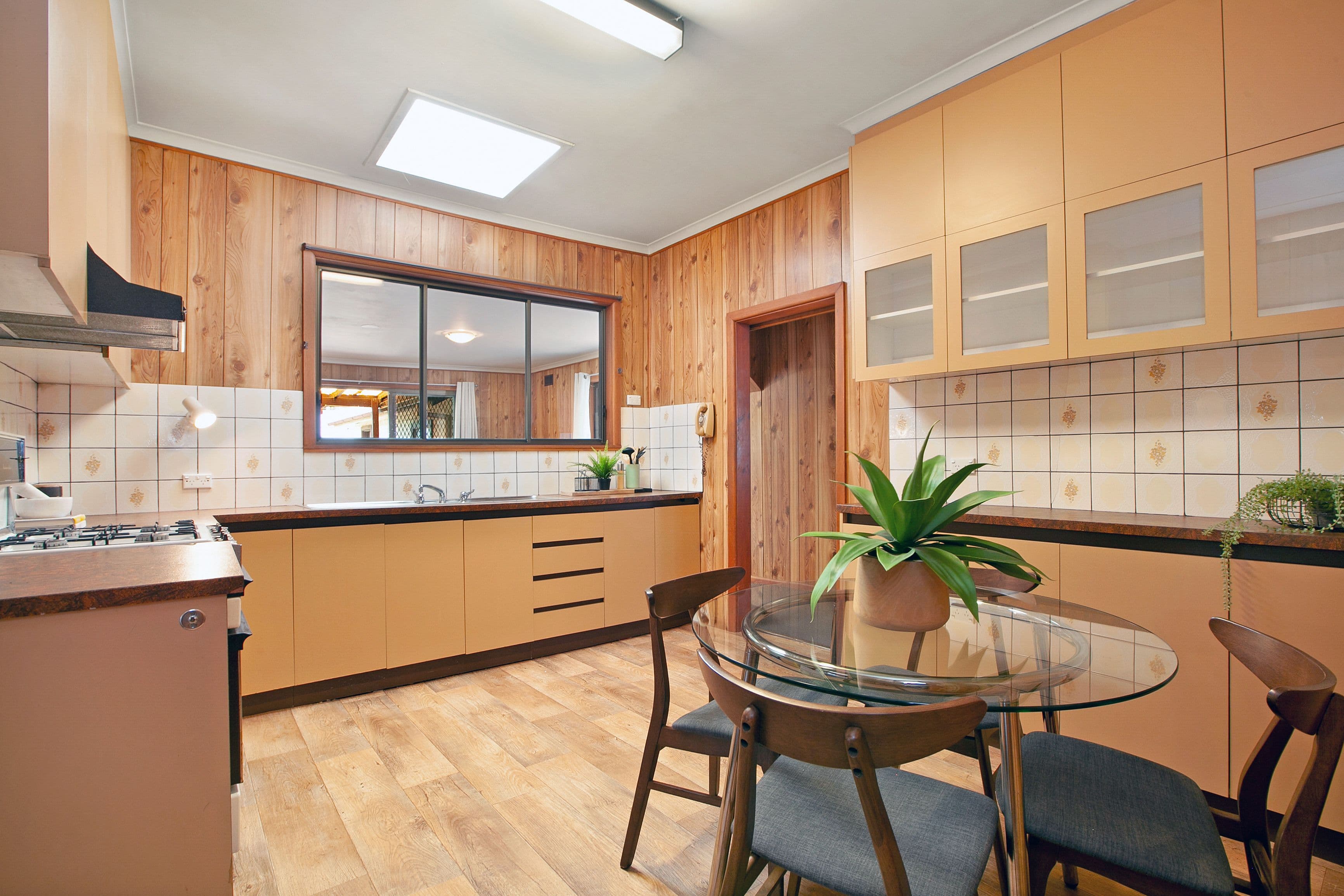 16 Hillcroft Street, Reservoir VIC 3073, Reservoir - Thumbnail 3