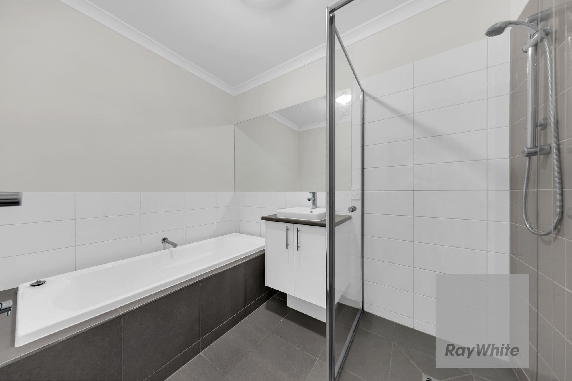 34 Trillium Boulevard, Mickleham VIC 3064, Mickleham - Thumbnail 8