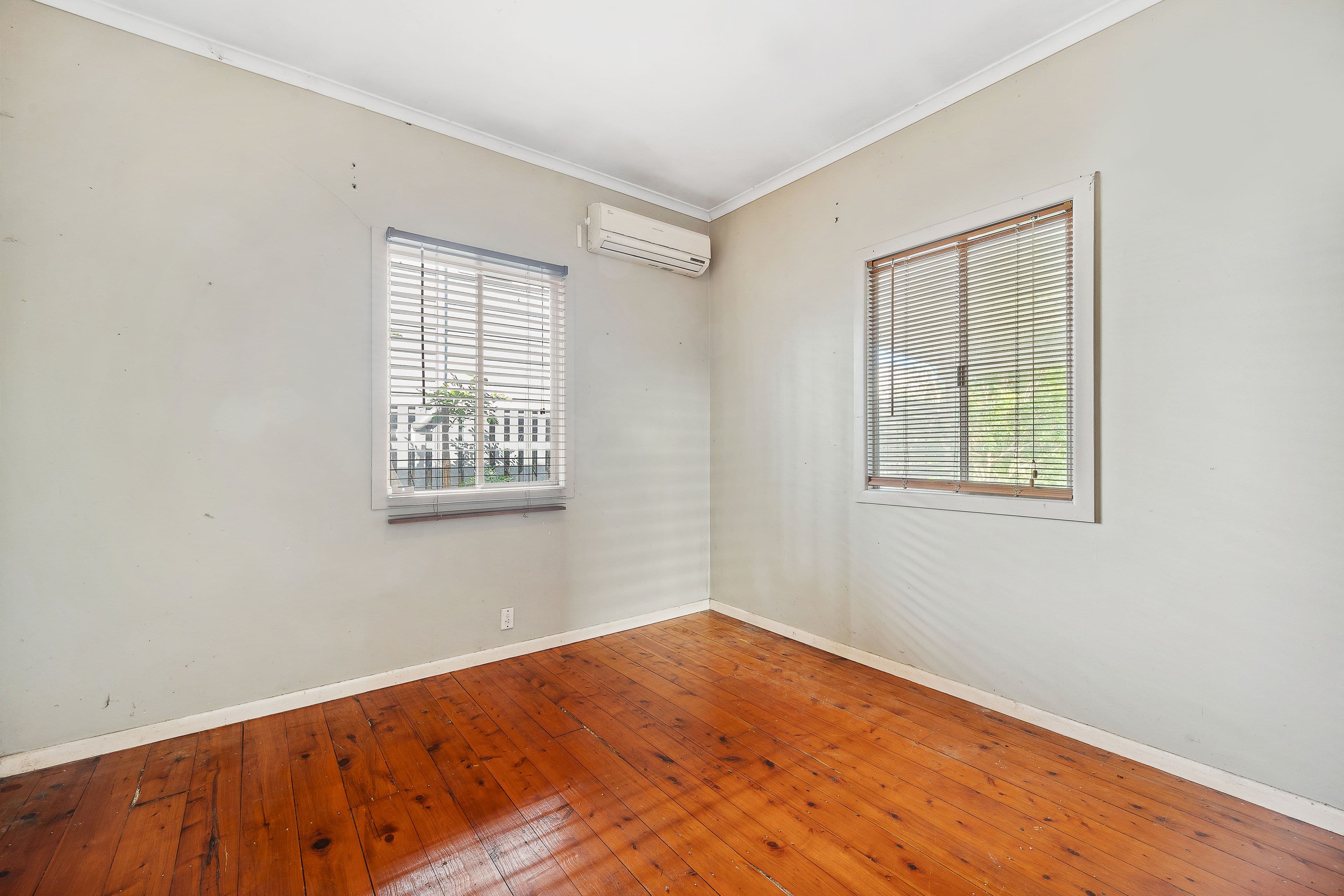 54 Lancelot Street, Tennyson QLD 4105, Tennyson - Thumbnail 7