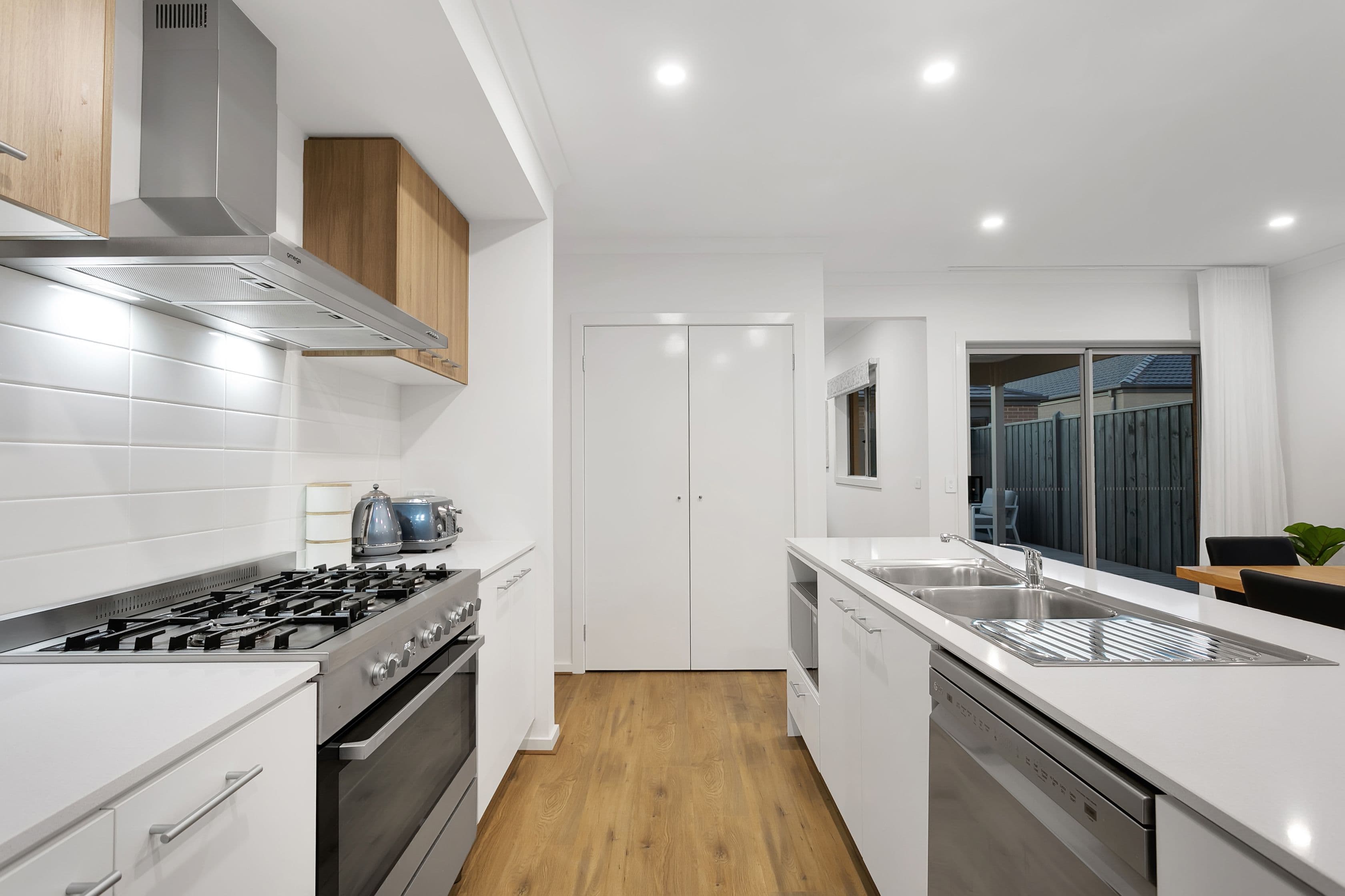 8 Kelpie Street, Cranbourne East VIC 3977, Cranbourne East - Thumbnail 2