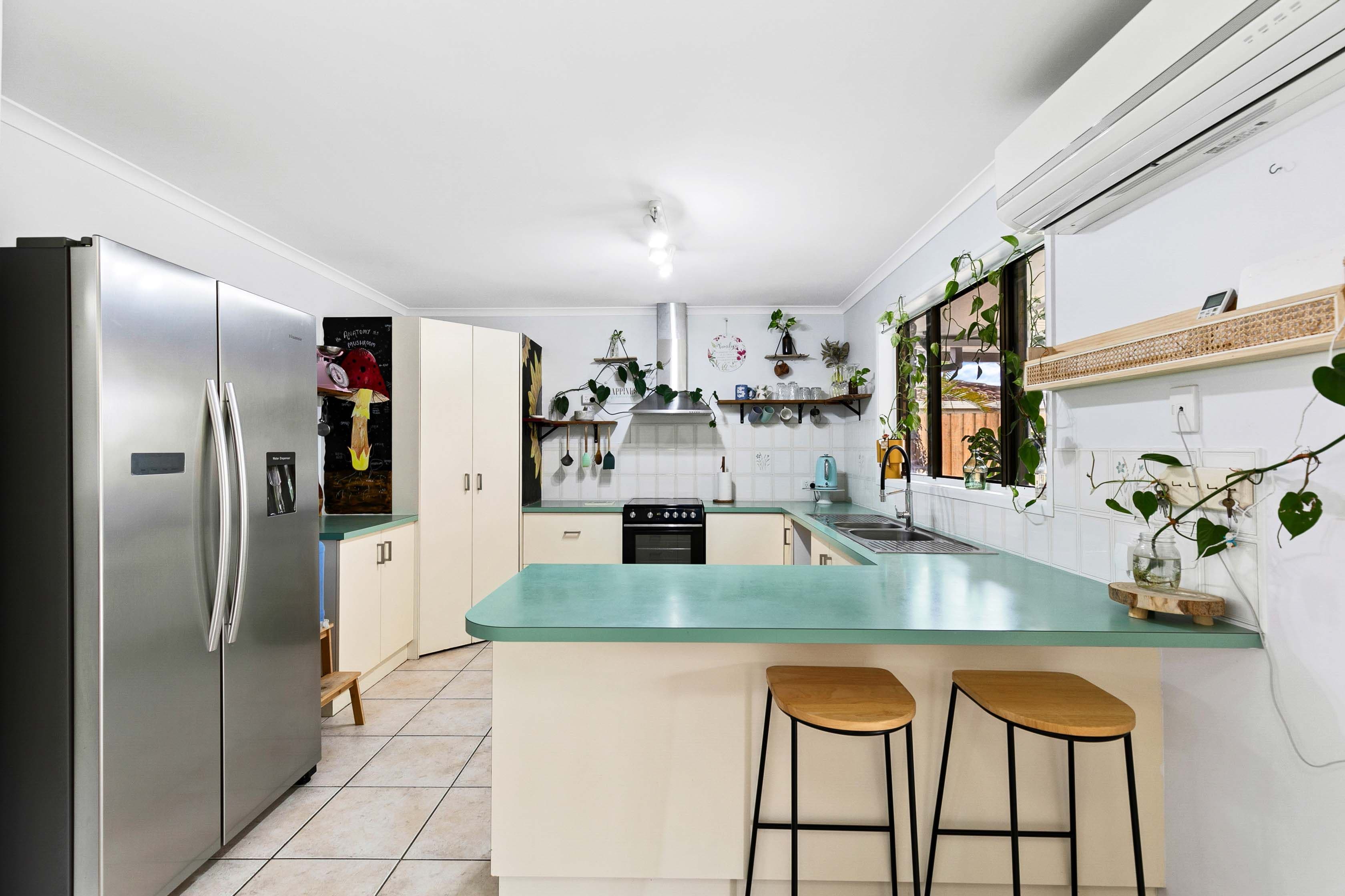 4 Meledie Avenue, Kawungan QLD 4655, Kawungan - Thumbnail 5