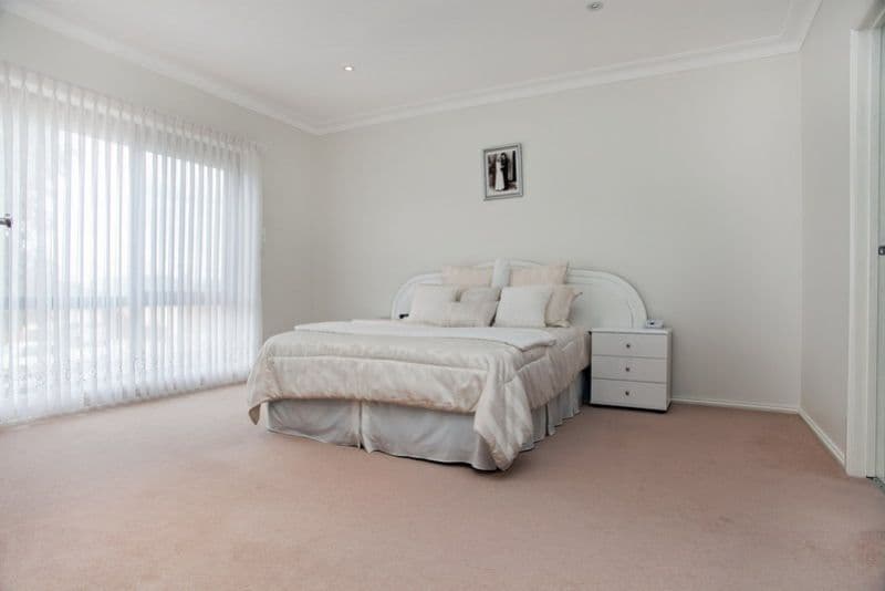 77 Trinity Way, SOUTH MORANG VIC 3752, South Morang - Thumbnail 5