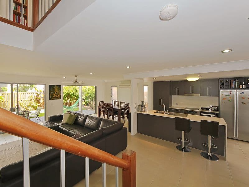 57 Venice Street, BURLEIGH WATERS QLD 4220, Burleigh Waters - Thumbnail 3