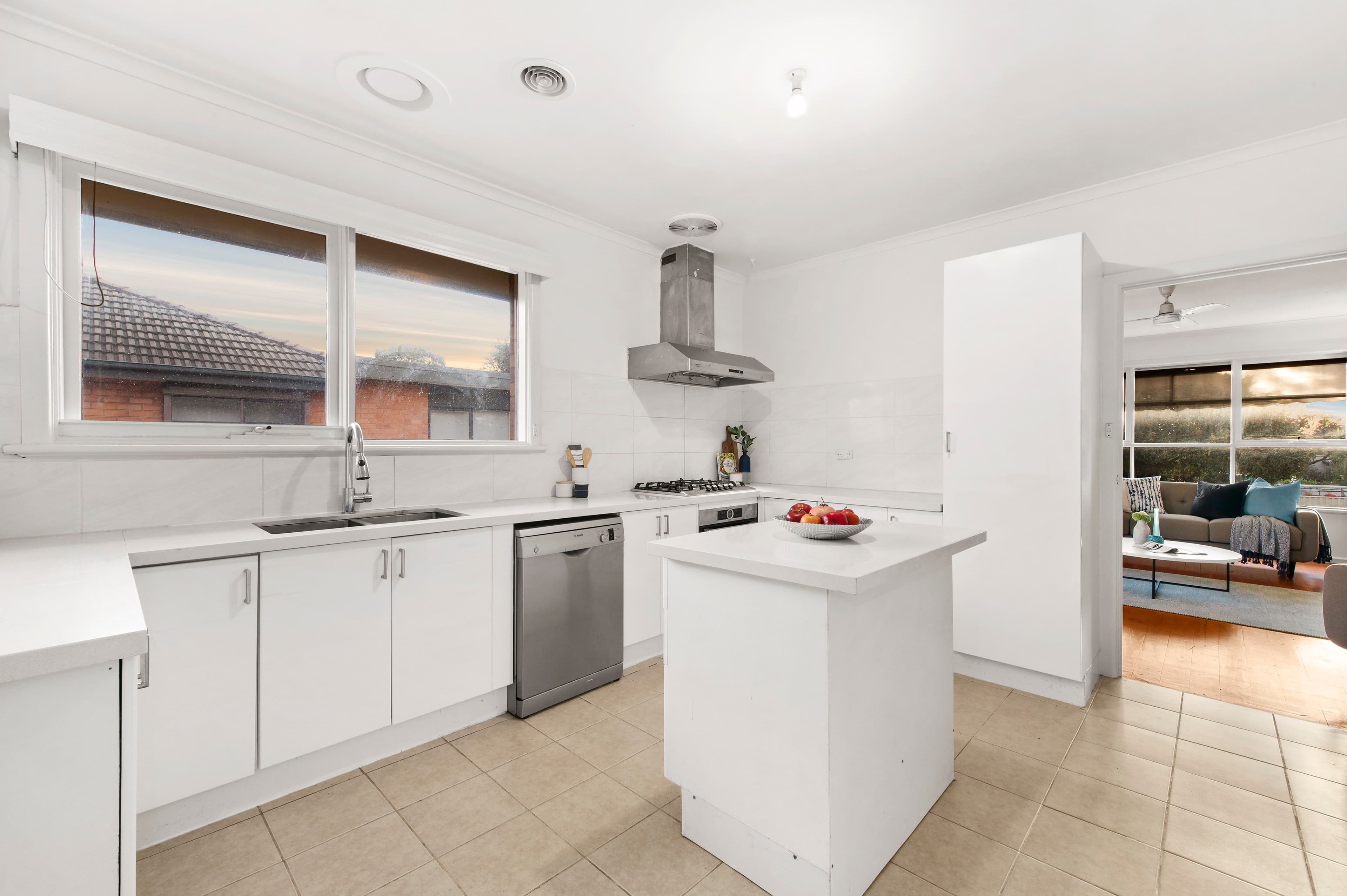 42 Lewis Road, Wantirna South VIC 3152, Wantirna South - Thumbnail 4