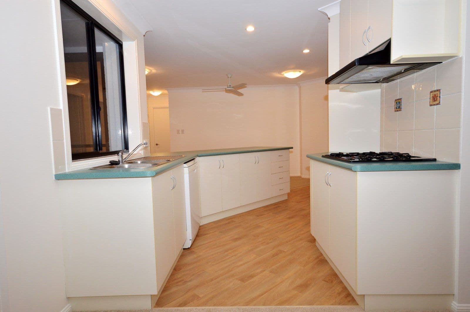 11 Louden Close, Coffs Harbour NSW 2450, Coffs Harbour - Thumbnail 4