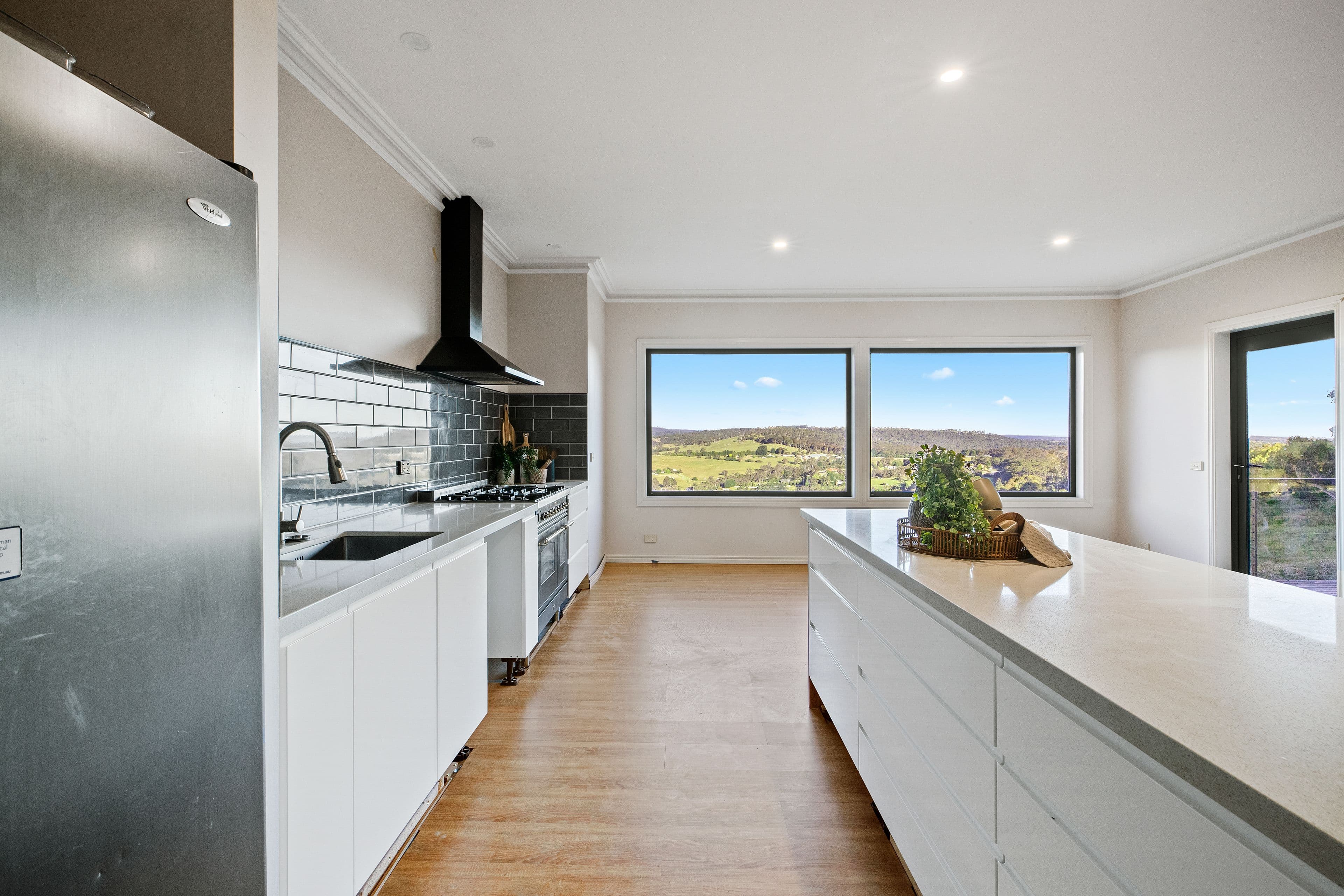 14 Cornish Road, Lysterfield VIC 3156, Lysterfield - Thumbnail 2