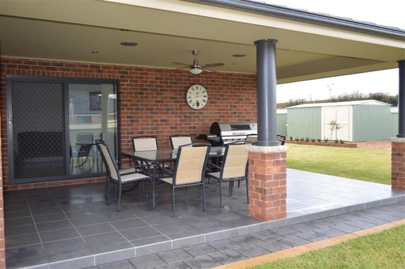 26 Holmwood Drive, DUBBO NSW 2830, Dubbo - Thumbnail 4