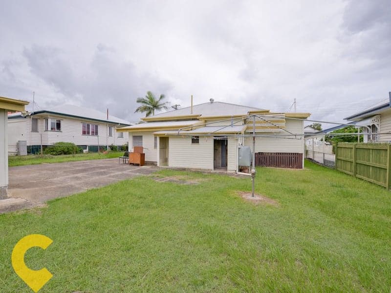 12 Handcroft Street, Wavell Heights - Thumbnail 2