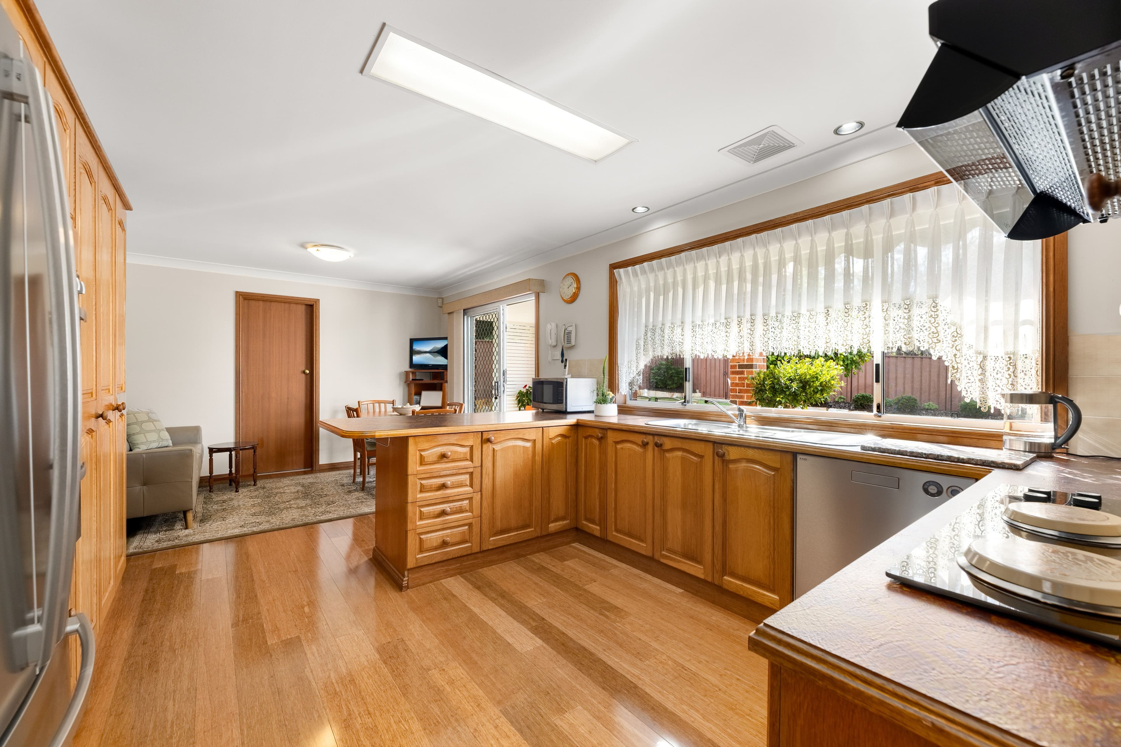 7 Stanley Place, Illawong NSW 2234, Illawong - Thumbnail 6
