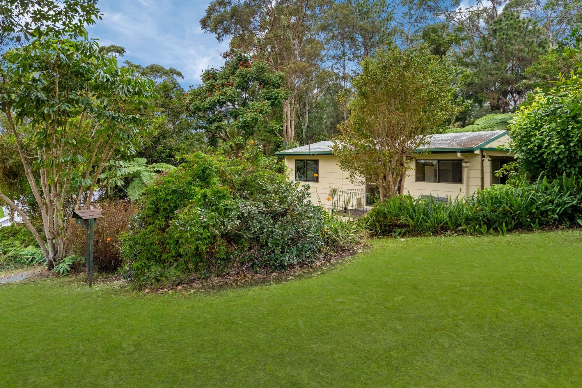 5 Salvia Drive, Tamborine Mountain QLD 4272, Tamborine Mountain - Thumbnail 3