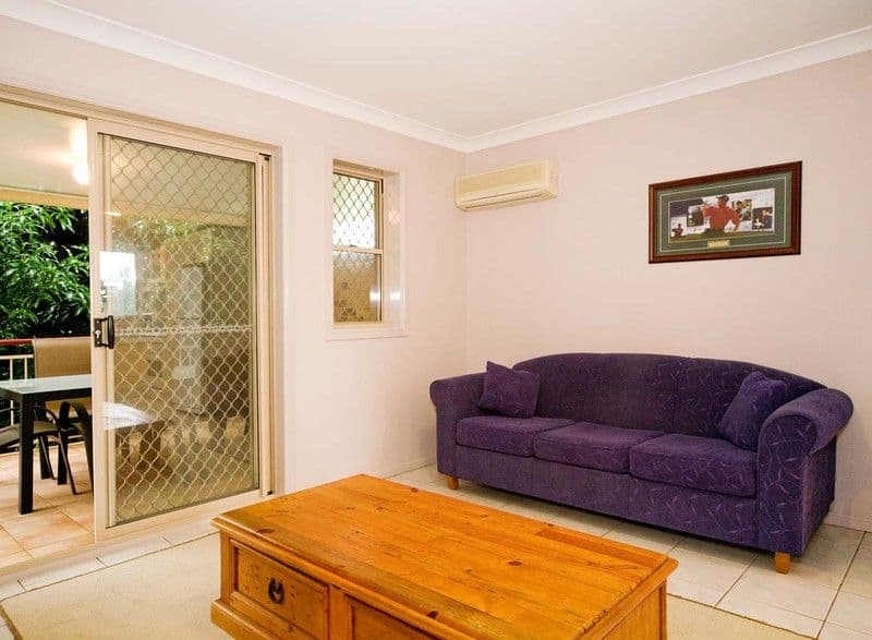 23-25 Dickson Street, MORNINGSIDE QLD 4170, Morningside - Thumbnail 2