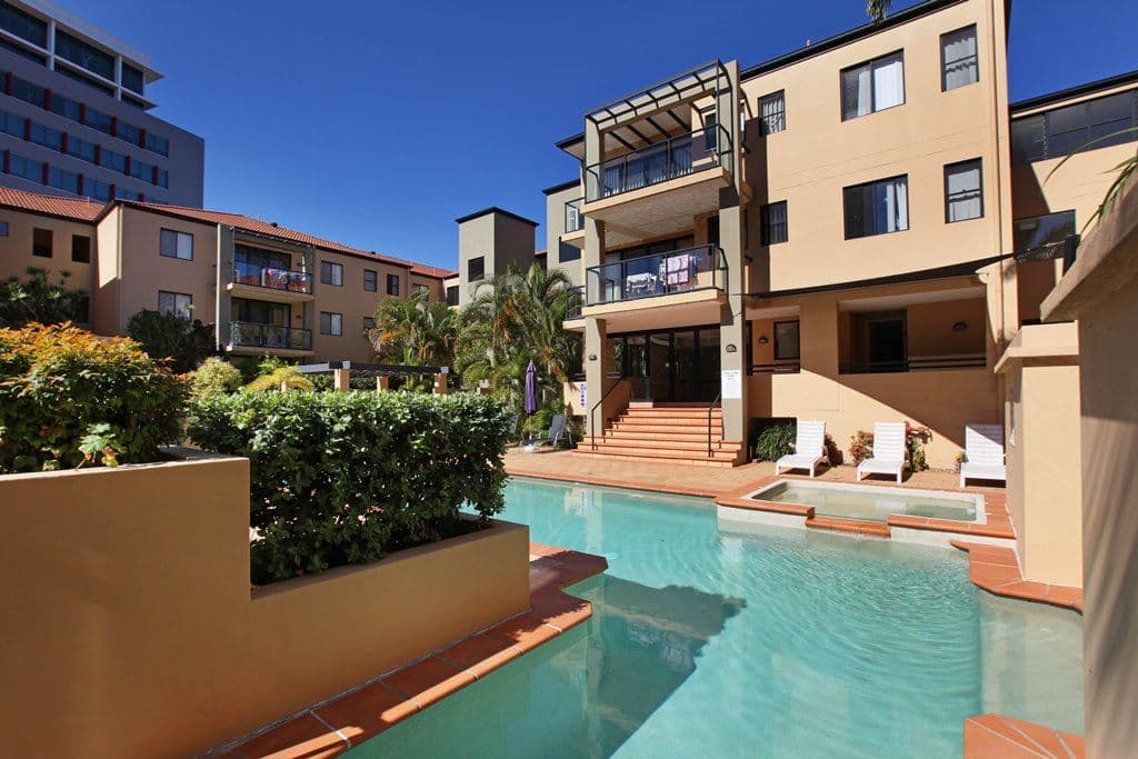 58 'Bella Vista on the Water' 24 Slatyer Avenue, BUNDALL QLD 4217, Bundall - Thumbnail 2