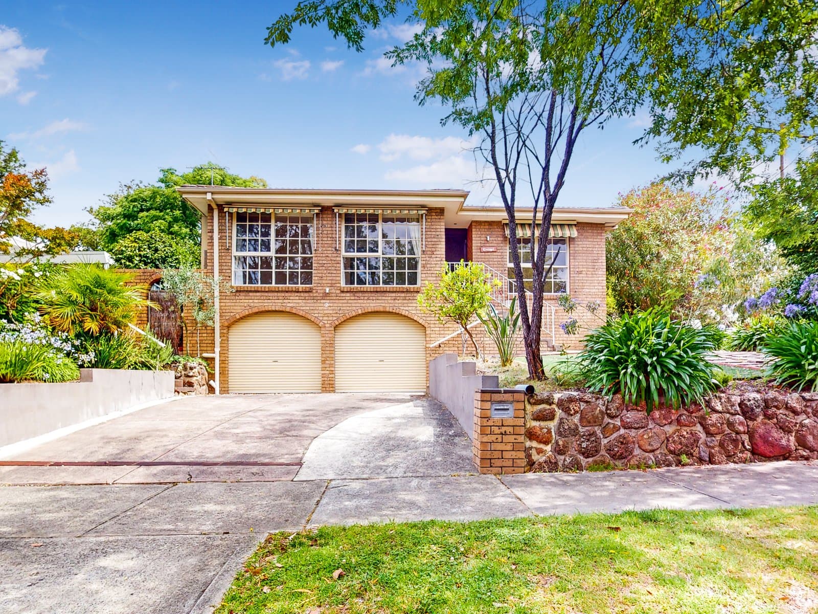 1/2 Valda Avenue, Mont Albert North VIC 3129, Mont Albert North - Thumbnail 2