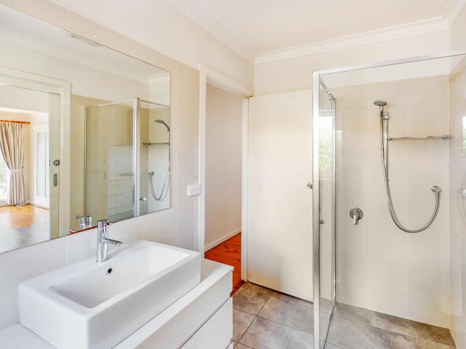 1/2 Valda Avenue, Mont Albert North VIC 3129, Mont Albert North - Thumbnail 6