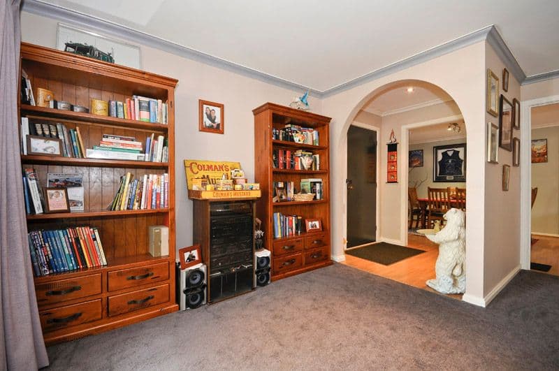 10 Toolimerin Avenue, BAYSWATER NORTH VIC 3153, Bayswater North - Thumbnail 5