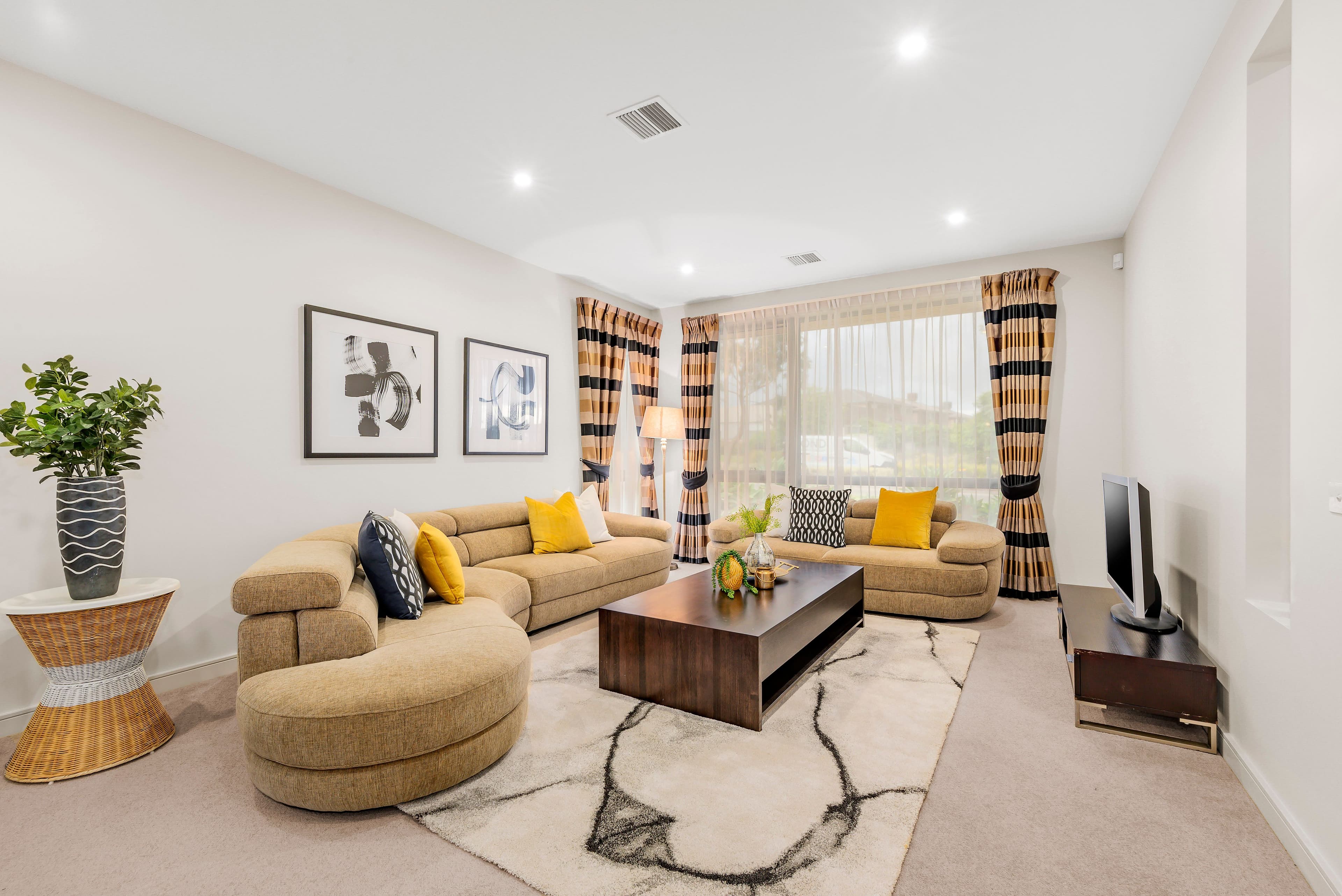 36 Harcrest Boulevard, Wantirna South VIC 3152, Wantirna South - Thumbnail 4