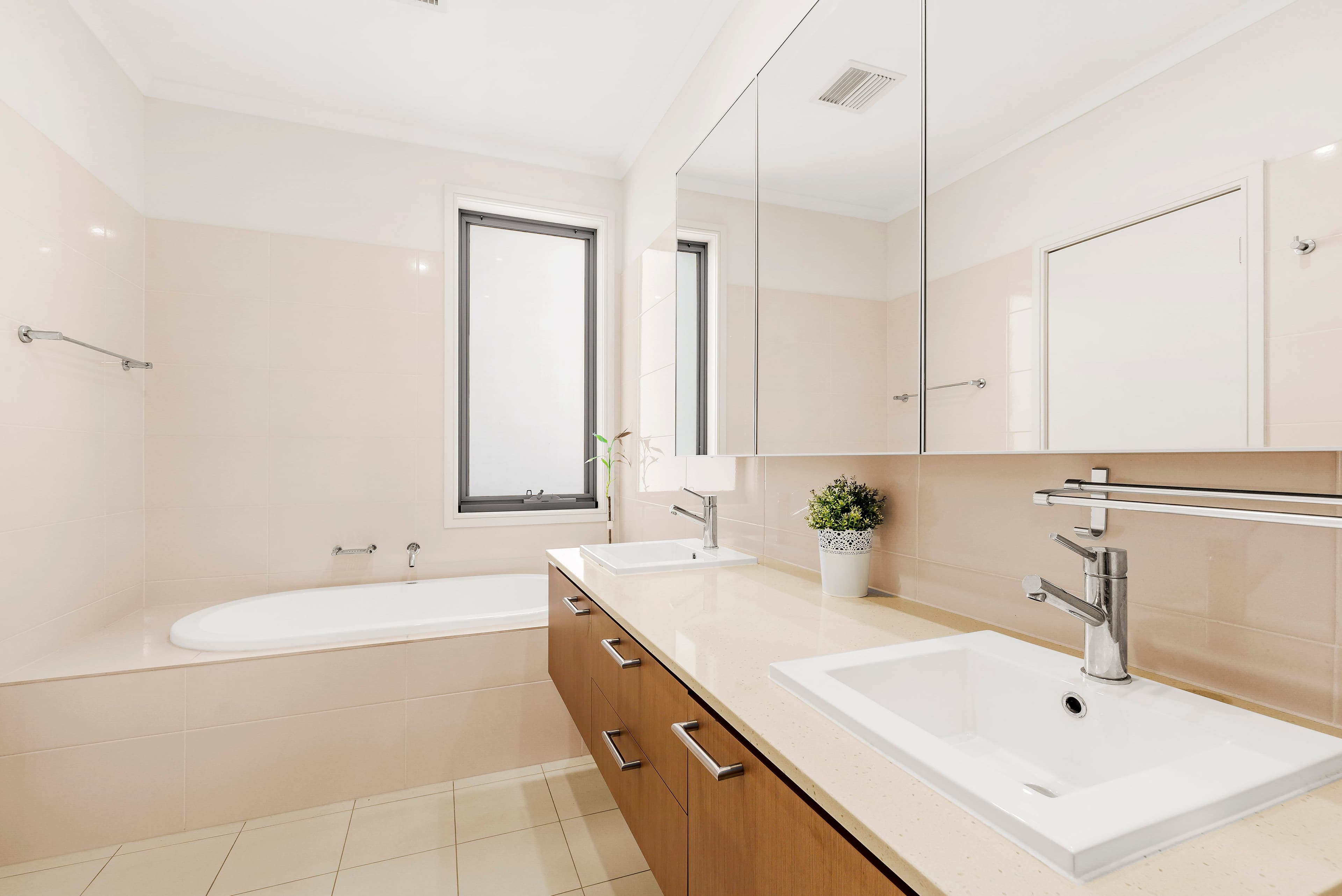 36 Harcrest Boulevard, Wantirna South VIC 3152, Wantirna South - Thumbnail 5