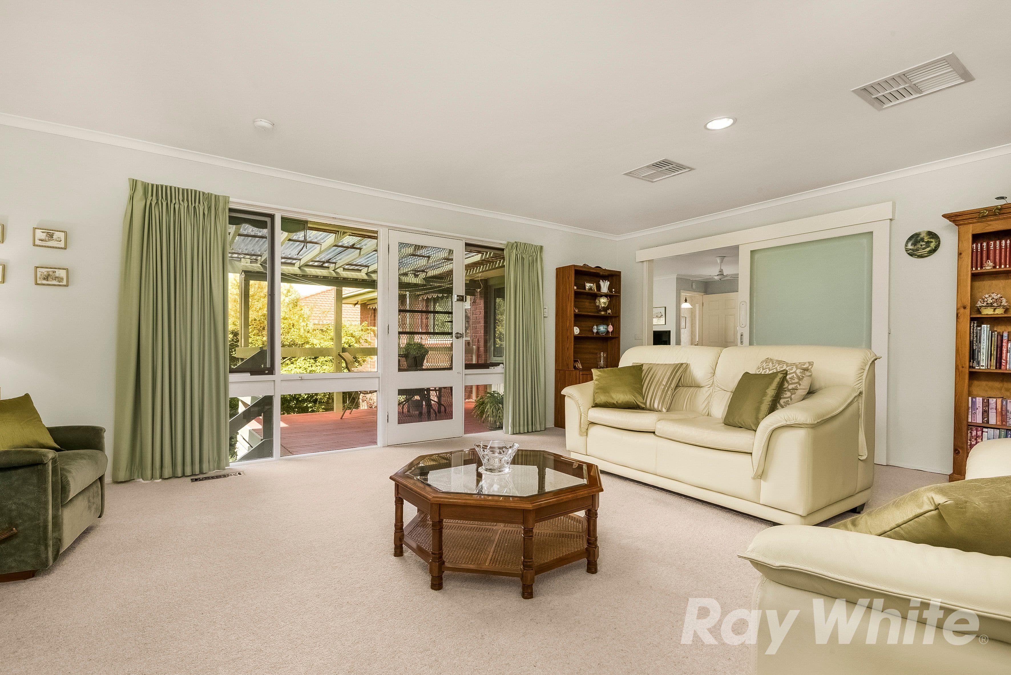 21 Kawana Crescent, Glen Waverley VIC 3150, Glen Waverley - Thumbnail 6