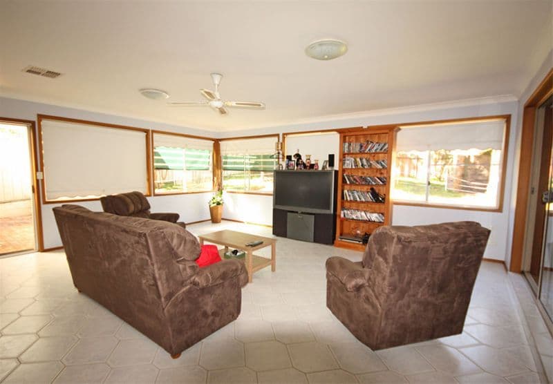 68 Coachwood Crescent, BRADBURY NSW 2560, Bradbury - Thumbnail 3