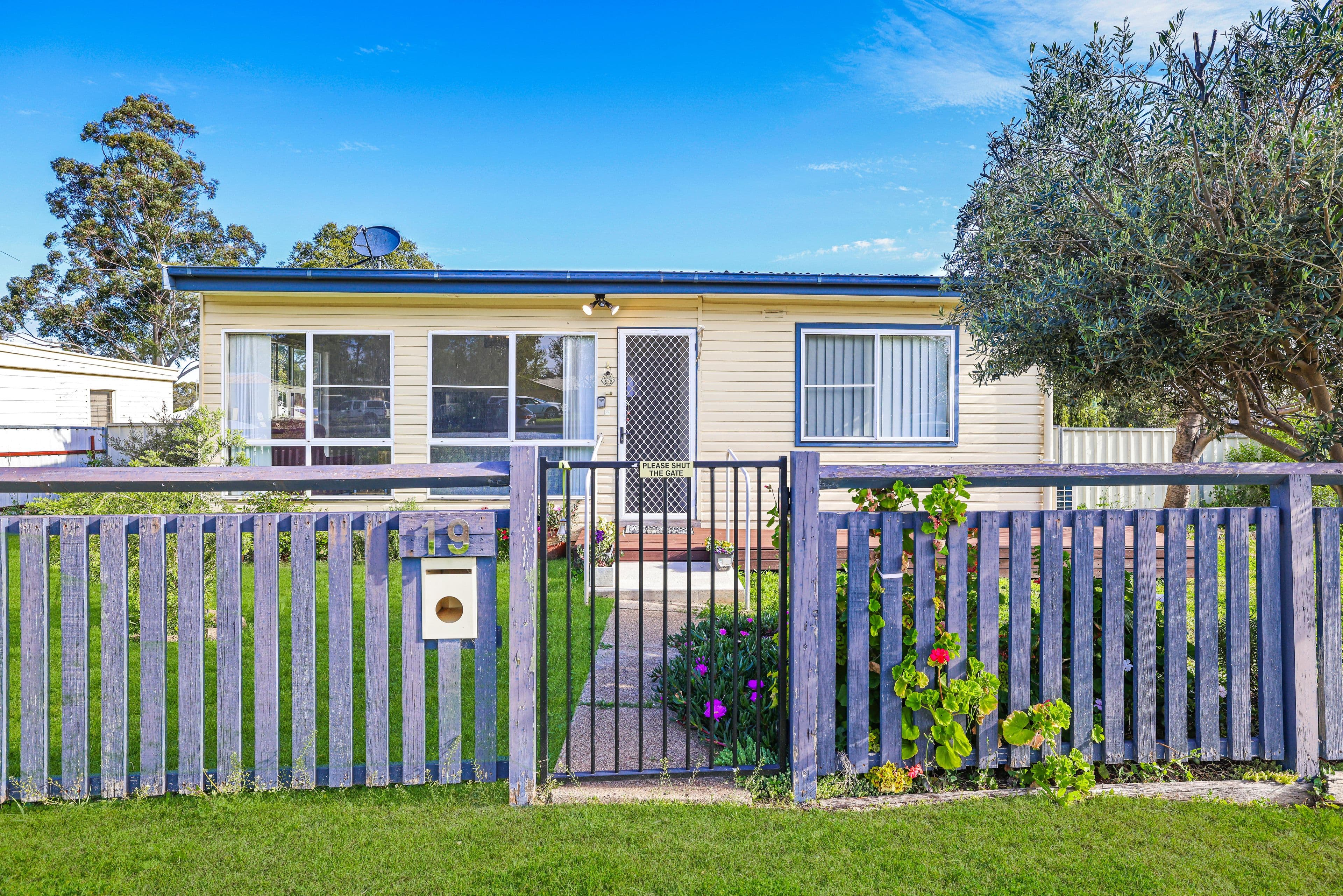 19 Patterson Street, Tamworth NSW 2340, North Tamworth - Thumbnail 2