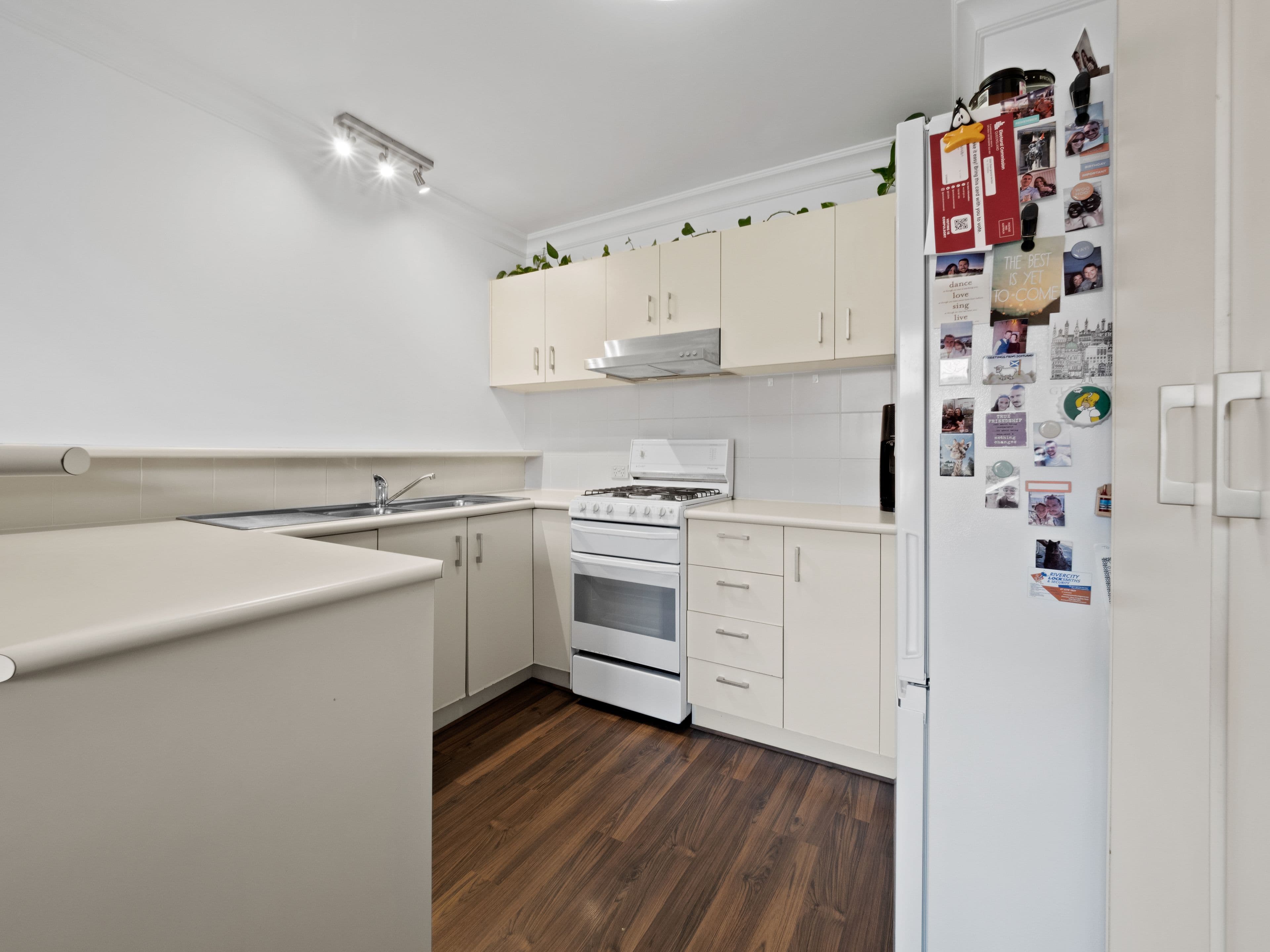 27 Hood Street, Sherwood QLD 4075, Sherwood - Thumbnail 3