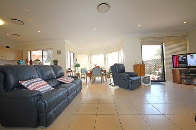 2 LILAC Street, PUNCHBOWL NSW 2196, Punchbowl - Thumbnail 6