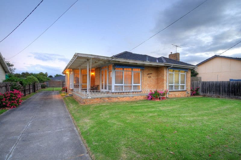 2 Eulinga Avenue, ASPENDALE VIC 3195, Aspendale - Image 1