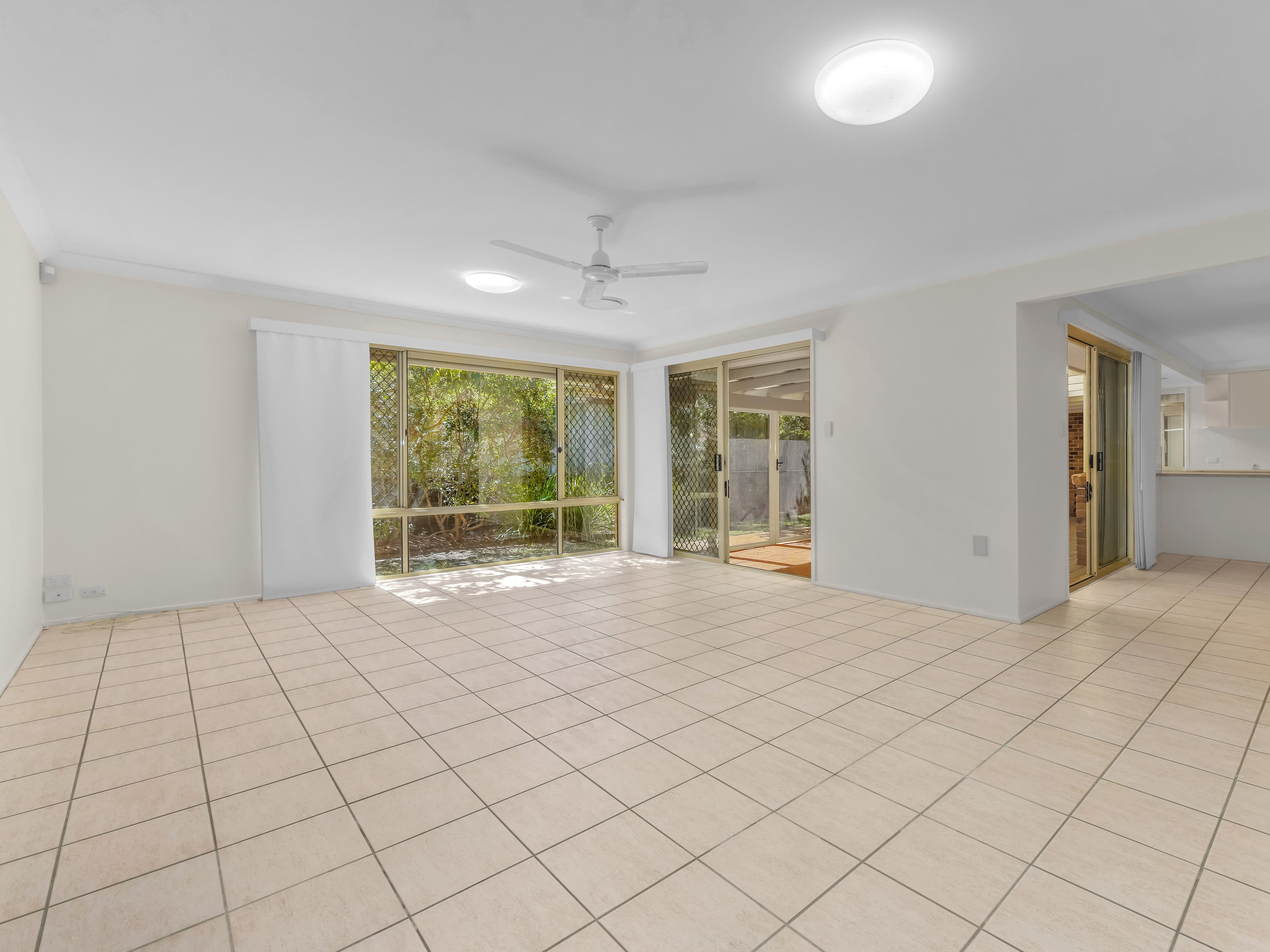 7 Kensington Place, Bridgeman Downs QLD 4035, Bridgeman Downs - Thumbnail 6