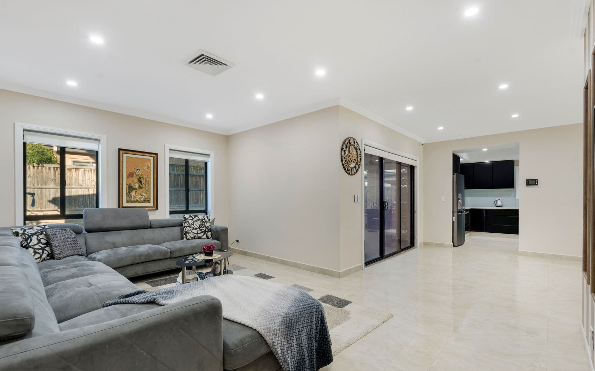 25 Ingleburn Gardens Drive, BARDIA NSW 2565, Bardia - Thumbnail 4