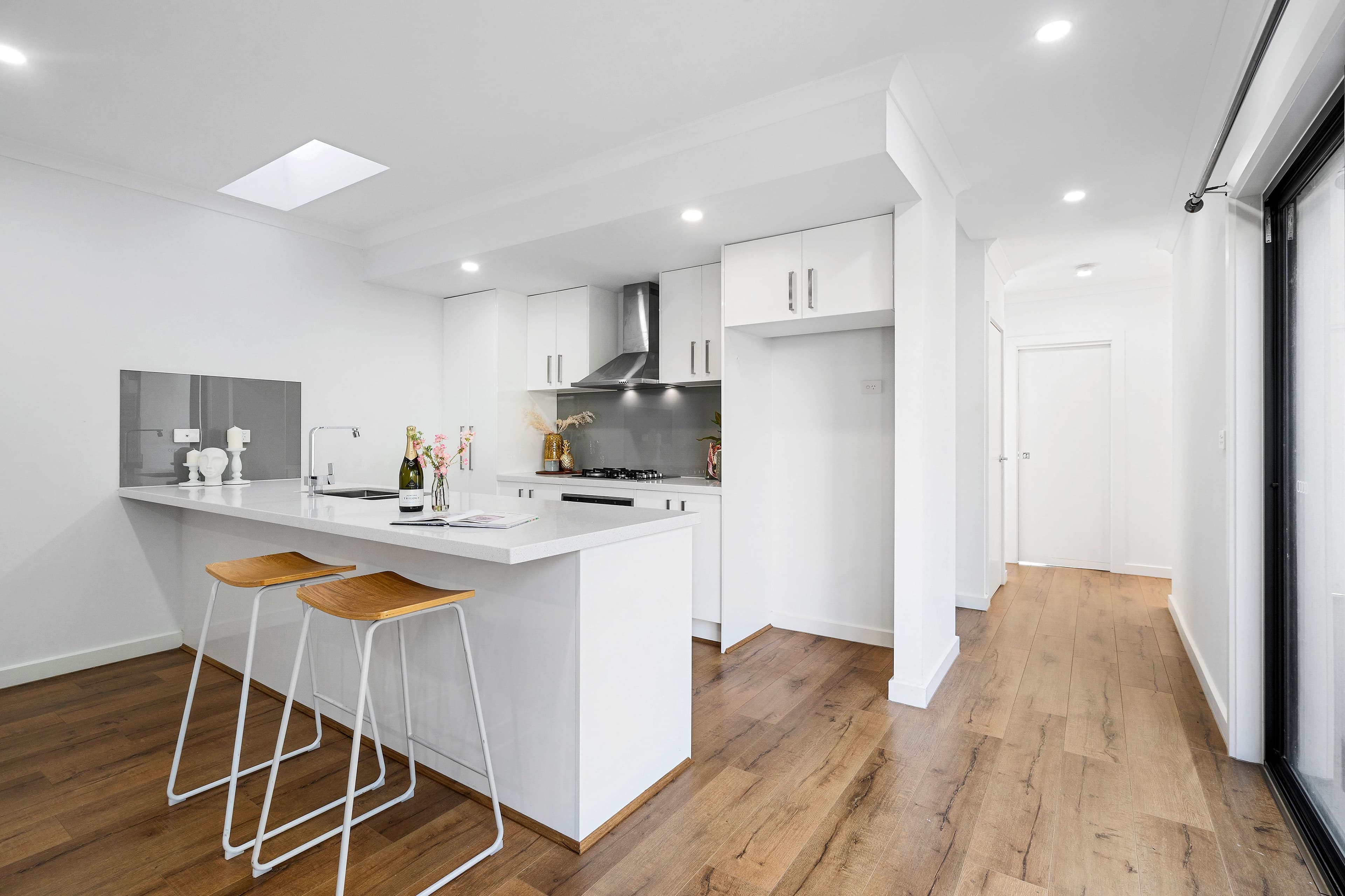 10-12 Wallace Avenue, Oakleigh South VIC 3167, Oakleigh South - Thumbnail 3