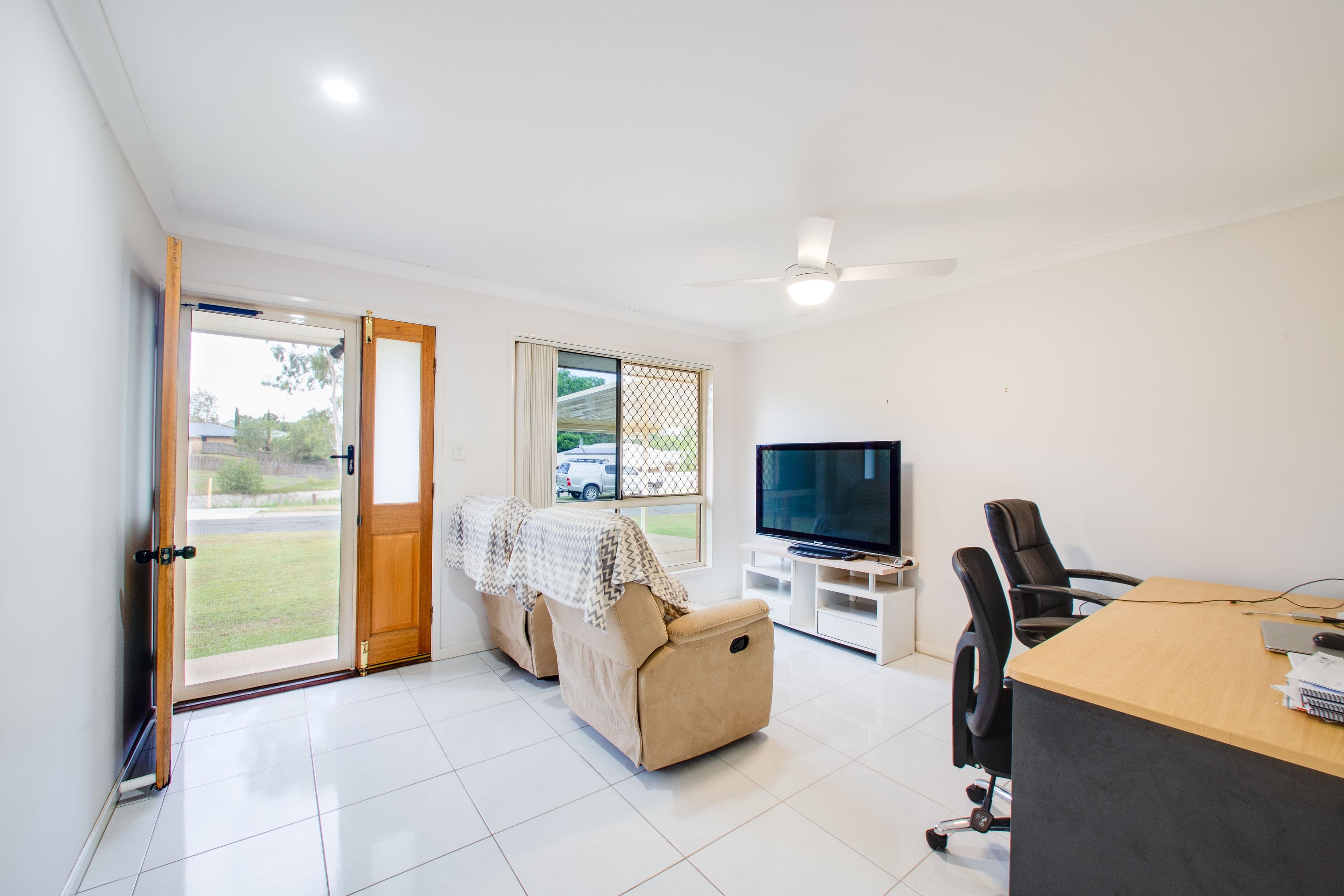 9 Comona Court, Wulkuraka QLD 4305, Wulkuraka - Thumbnail 2