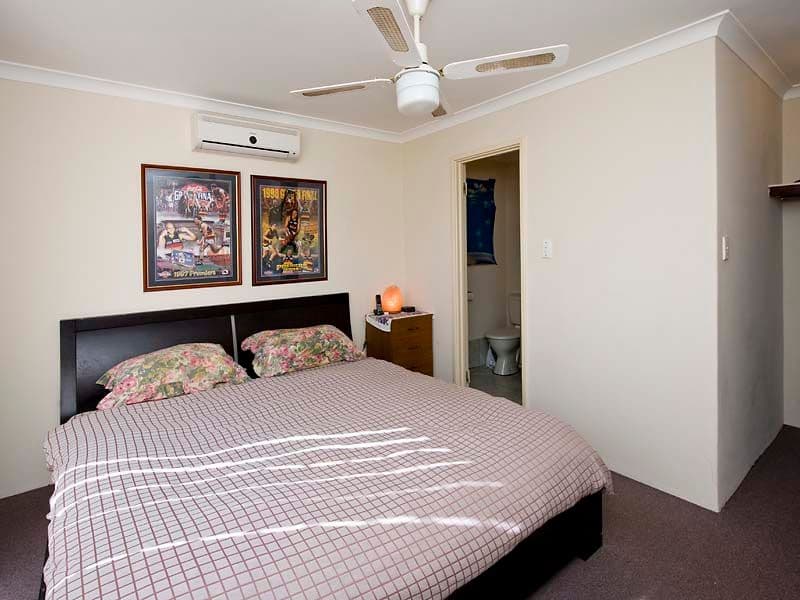 20 Kingsbridge Road, WARNBRO WA 6169, Warnbro - Thumbnail 4