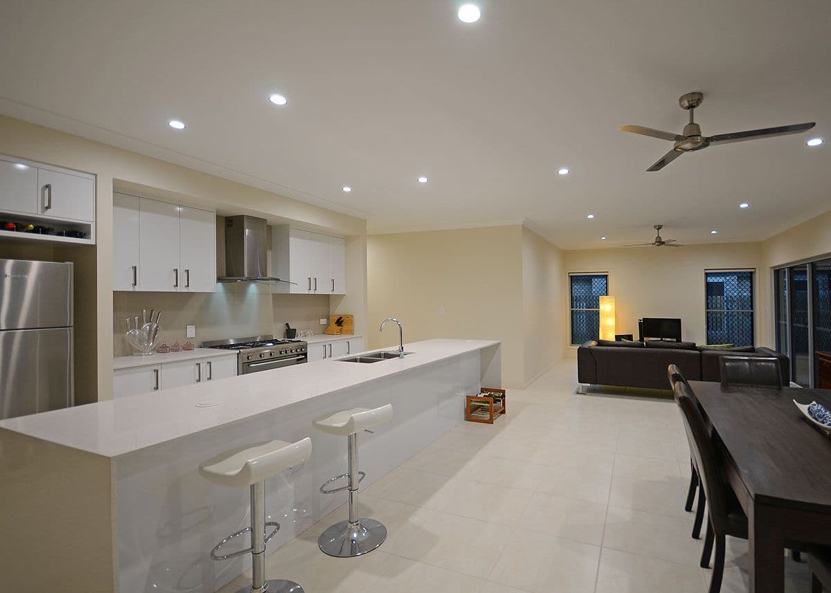 31 Ronaldo Way, Urangan QLD 4655, Urangan - Thumbnail 3