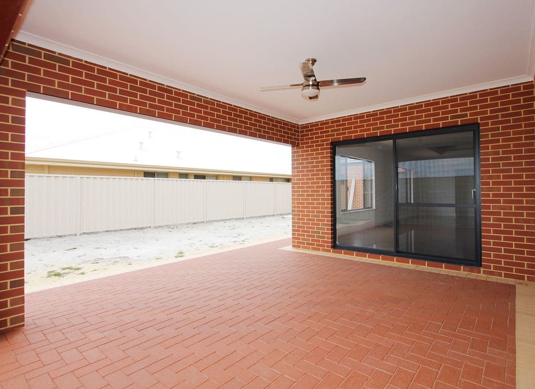 84 Waterfoot Loop, CANNING VALE WA 6155, Canning Vale - Thumbnail 4