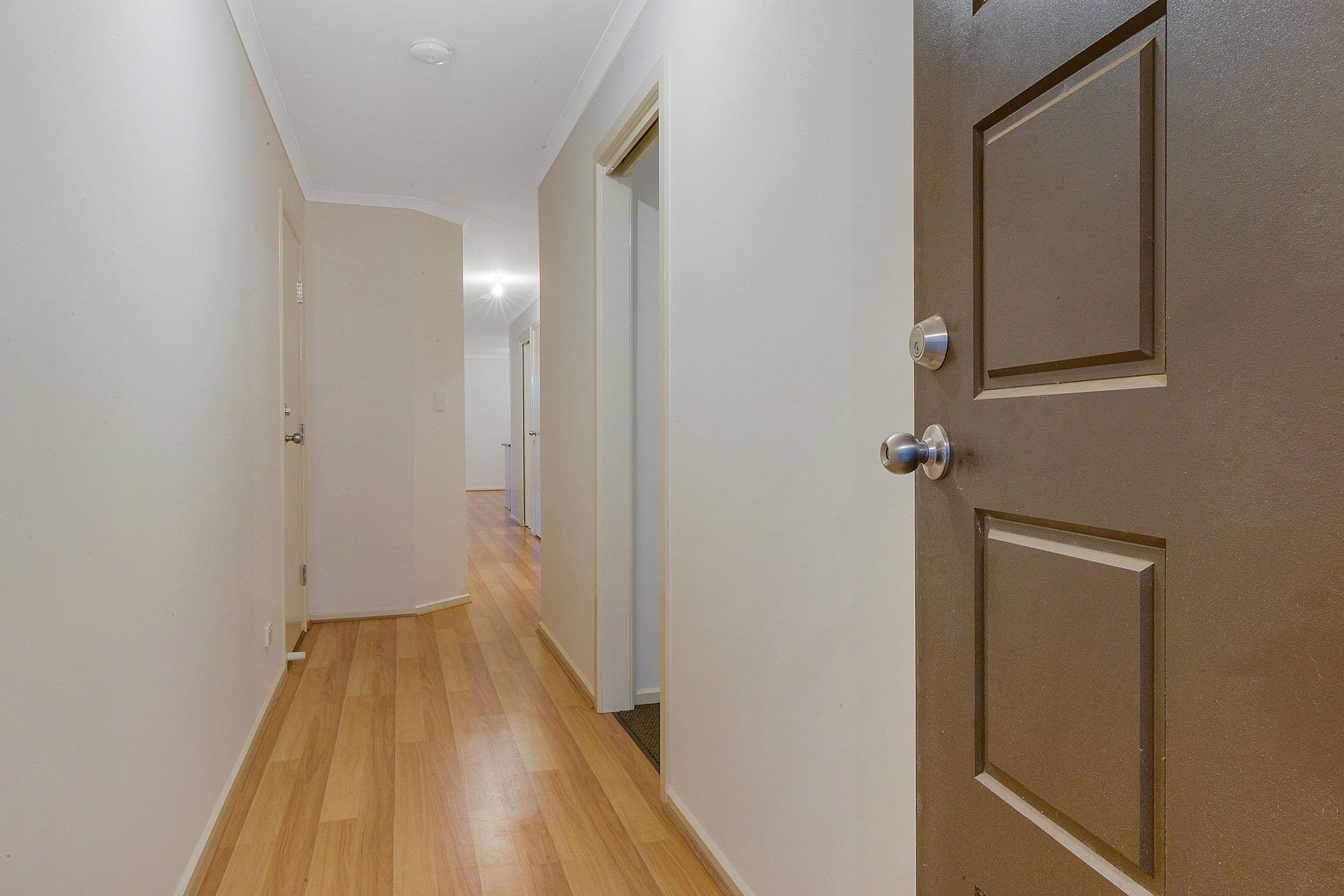 1/16 Broadmeadows Road, Tullamarine VIC 3043, Tullamarine - Thumbnail 4