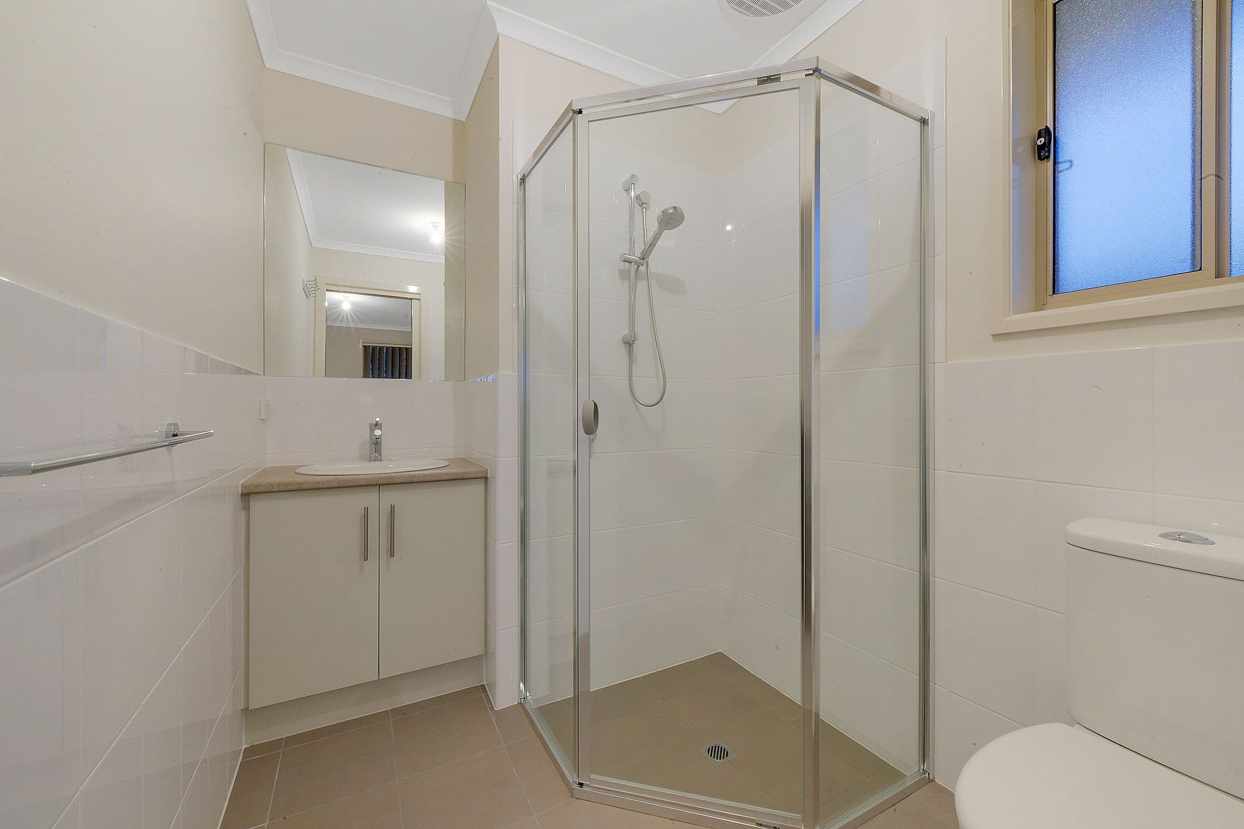 1/16 Broadmeadows Road, Tullamarine VIC 3043, Tullamarine - Thumbnail 6