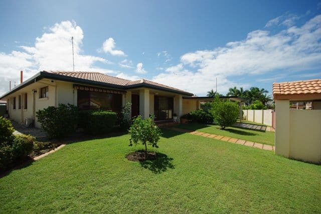 8 Intrepid Drive, MERMAID WATERS QLD 4218, Mermaid Waters - Thumbnail 3